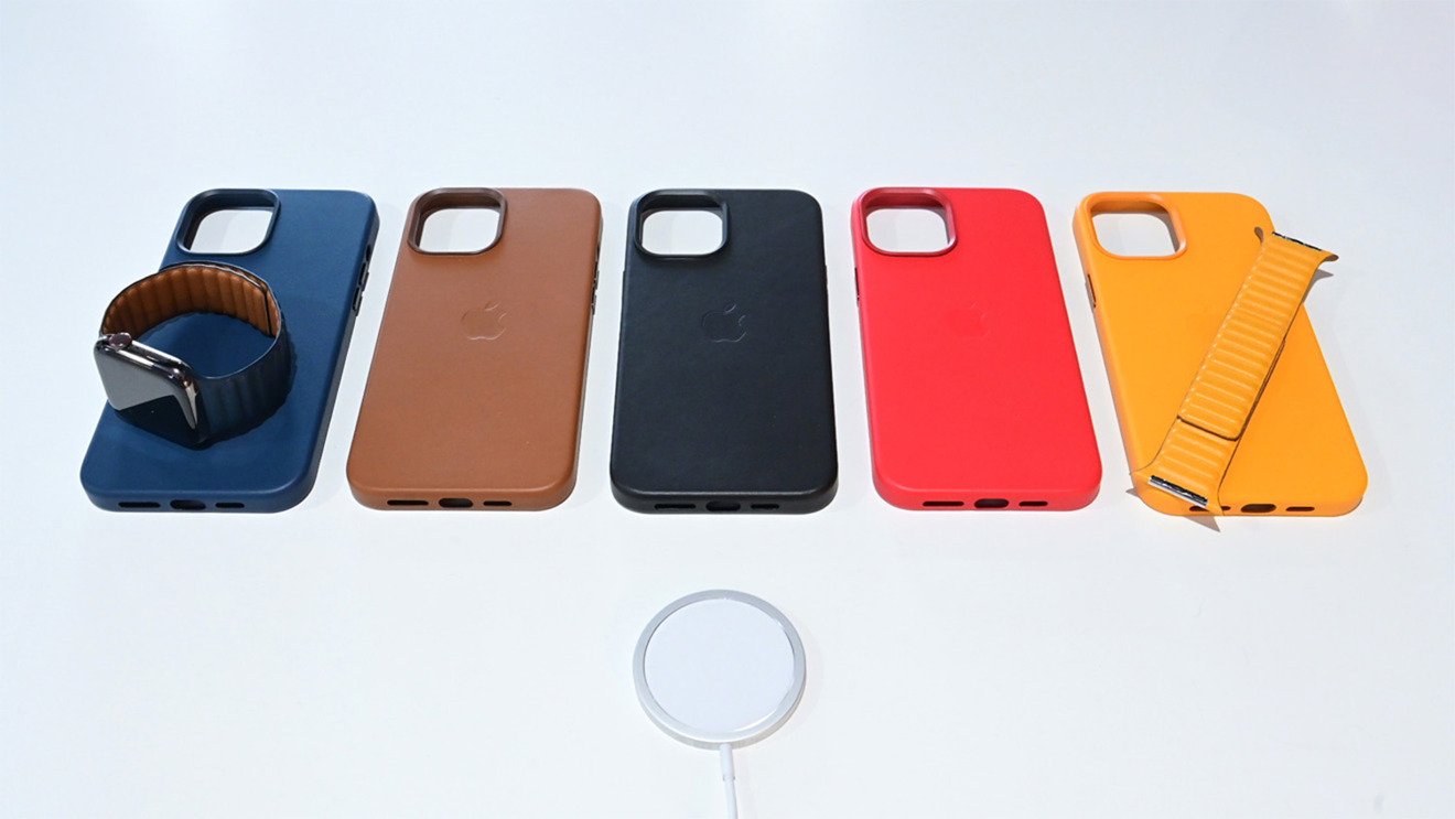 Apple Leather Case with MagSafe