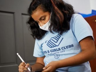 Apple, Boys & Girls Clubs team up to offer coding opportunities to kids, teens