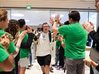 Apple Tysons Corner reopens in Virginia