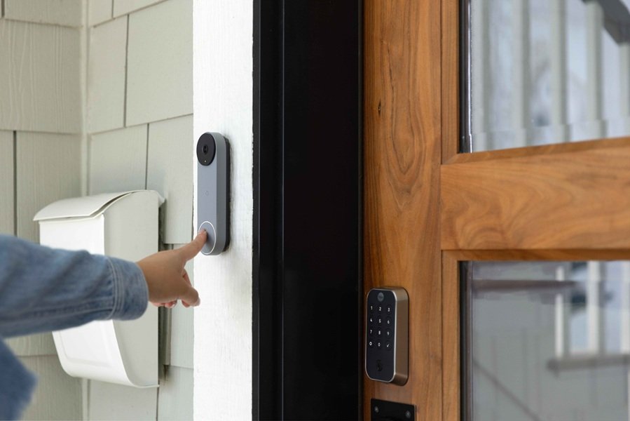 Close-up of the Yale Assure Lock 2 Touch with Z-Wave 800 series smart lock.