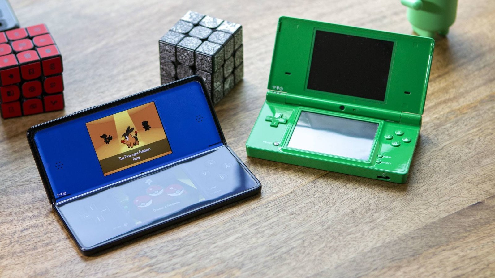 Transforming Galaxy Z Fold 3 into a Nintendo DS