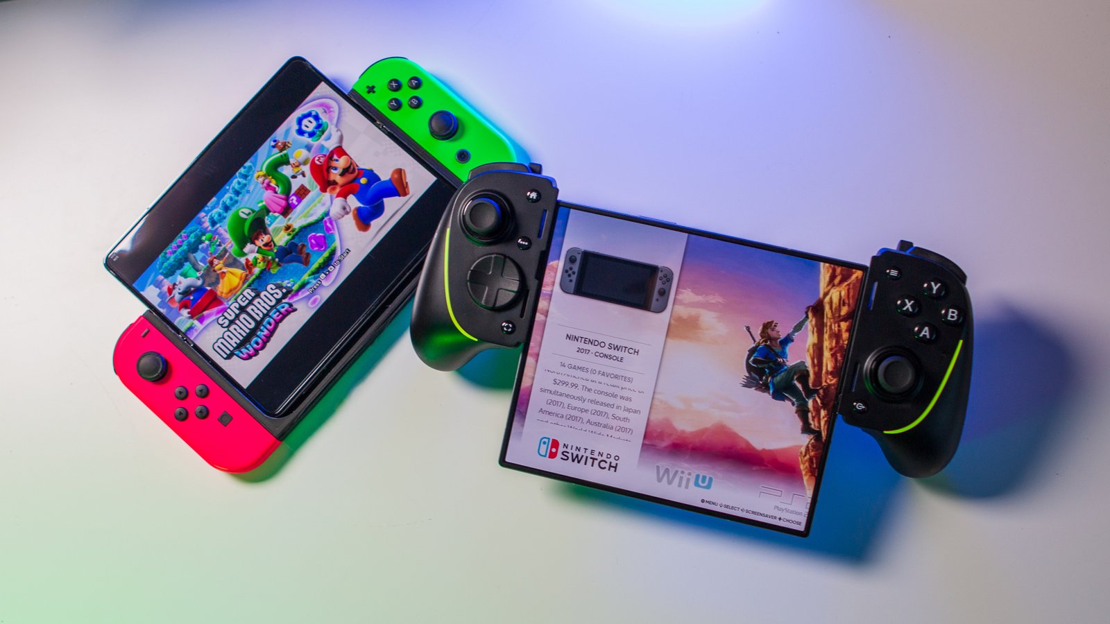 Galaxy Z Fold 6 and Fold 5 showcasing Nintendo Switch games