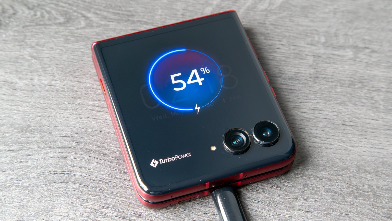 Charging the Razr Ultra 2025